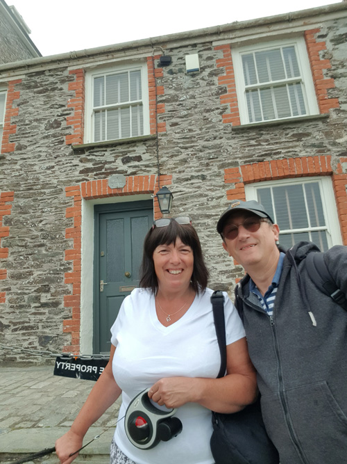 Capture a memorable selfie outside the iconic Doc's house in Port Isaac, the filming location of 'Doc Martin.' Experience the charm of this picturesque village and its famous TV series landmarks.