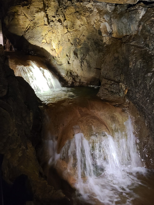 St. Beatus-Hohlen Swiss Caves