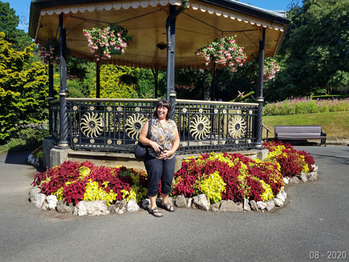 Capture special moments at Victoria Gardens in Truro. Pose for a photo amidst beautifully landscaped gardens, historic monuments, and serene pathways in this charming Cornish park.
