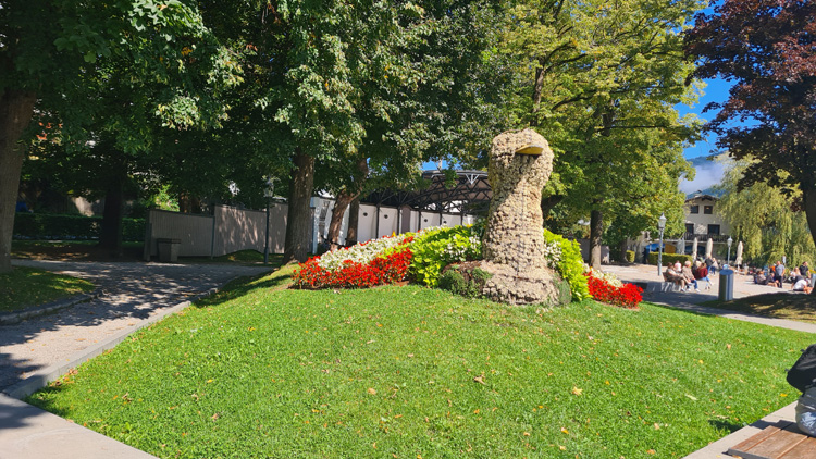 Elisabethpark with the flowered garden