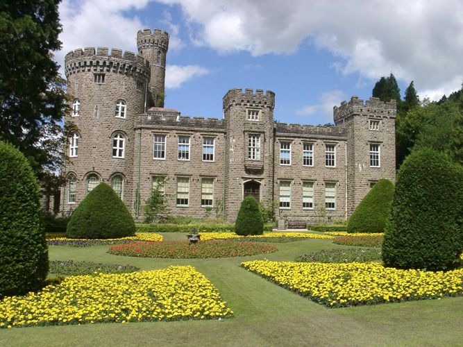 Cyfarthfa Castle