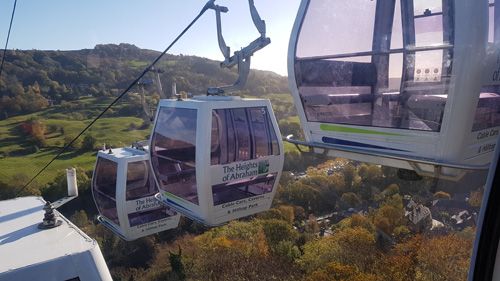 Reach the summit of the Heights of Abraham via the cable car and enjoy spectacular panoramic views of the Peak District. Discover the hilltop park's attractions, including scenic walks, historic caverns, and beautifully landscaped gardens.