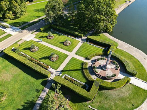 Poole war Memorial from the sky showing it full sight