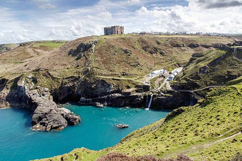 Enjoy stunning views of the bay from Tintagel Castle, featuring sweeping vistas of the shimmering waters and rugged coastline. Discover the picturesque beauty of the bay and its dramatic landscape from this historic vantage point.
