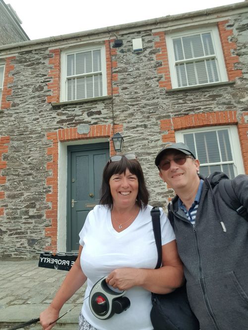 Capture a memorable selfie outside the iconic Doc's house in Port Isaac, the filming location of 'Doc Martin.' Experience the charm of this picturesque village and its famous TV series landmarks.