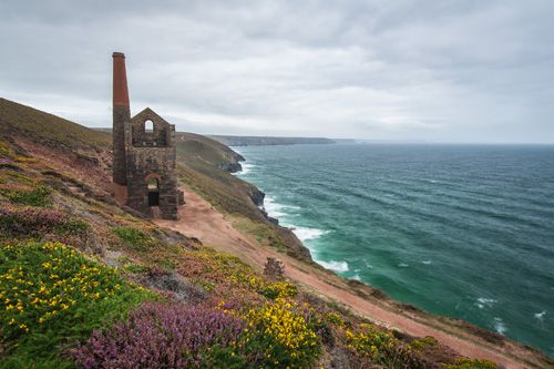 Explore Wheal Coates in Cornwall, a historic tin mining site with dramatic coastal views, rugged landscapes, and fascinating heritage trails