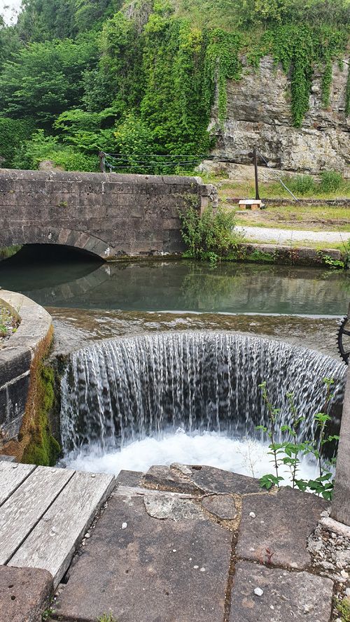 Discover Cromford Mills and enjoy the scenic beauty of its picturesque waterfall. Explore the historic mill complex and take in the stunning natural surroundings, perfect for a relaxing and enriching visit.