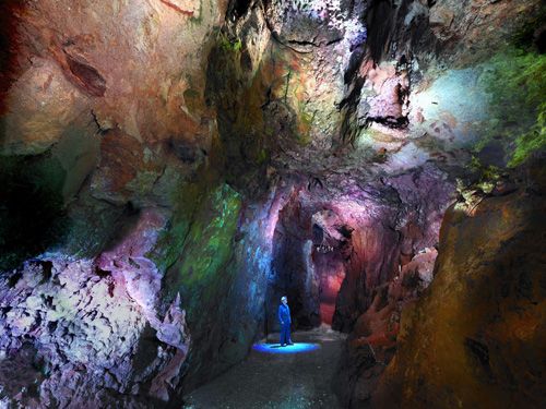 Explore the captivating caves at the Heights of Abraham, where history and natural beauty intertwine in the heart of the Peak District. Discover the fascinating Great Masson and Rutland caverns.
